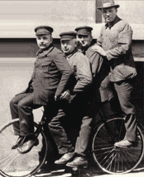 Испытания на грузоподъемность велосипеда "Миле", 1924